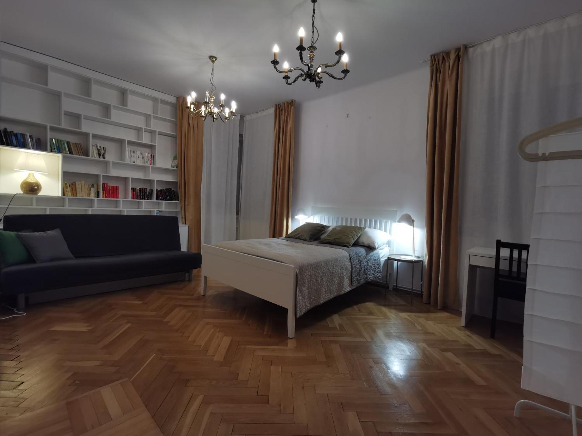 Apartment Cozy Spacious With Balcony *